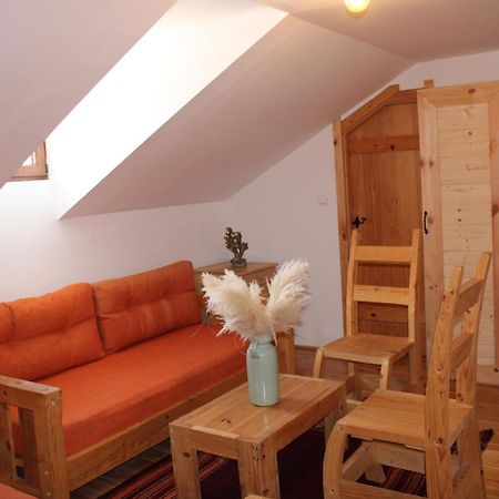 Pubhouse & Rooms Pahulja Kolasin Bagian luar foto