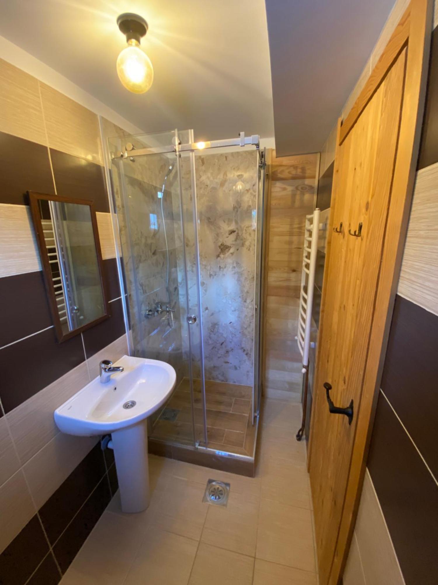 Pubhouse & Rooms Pahulja Kolasin Bagian luar foto