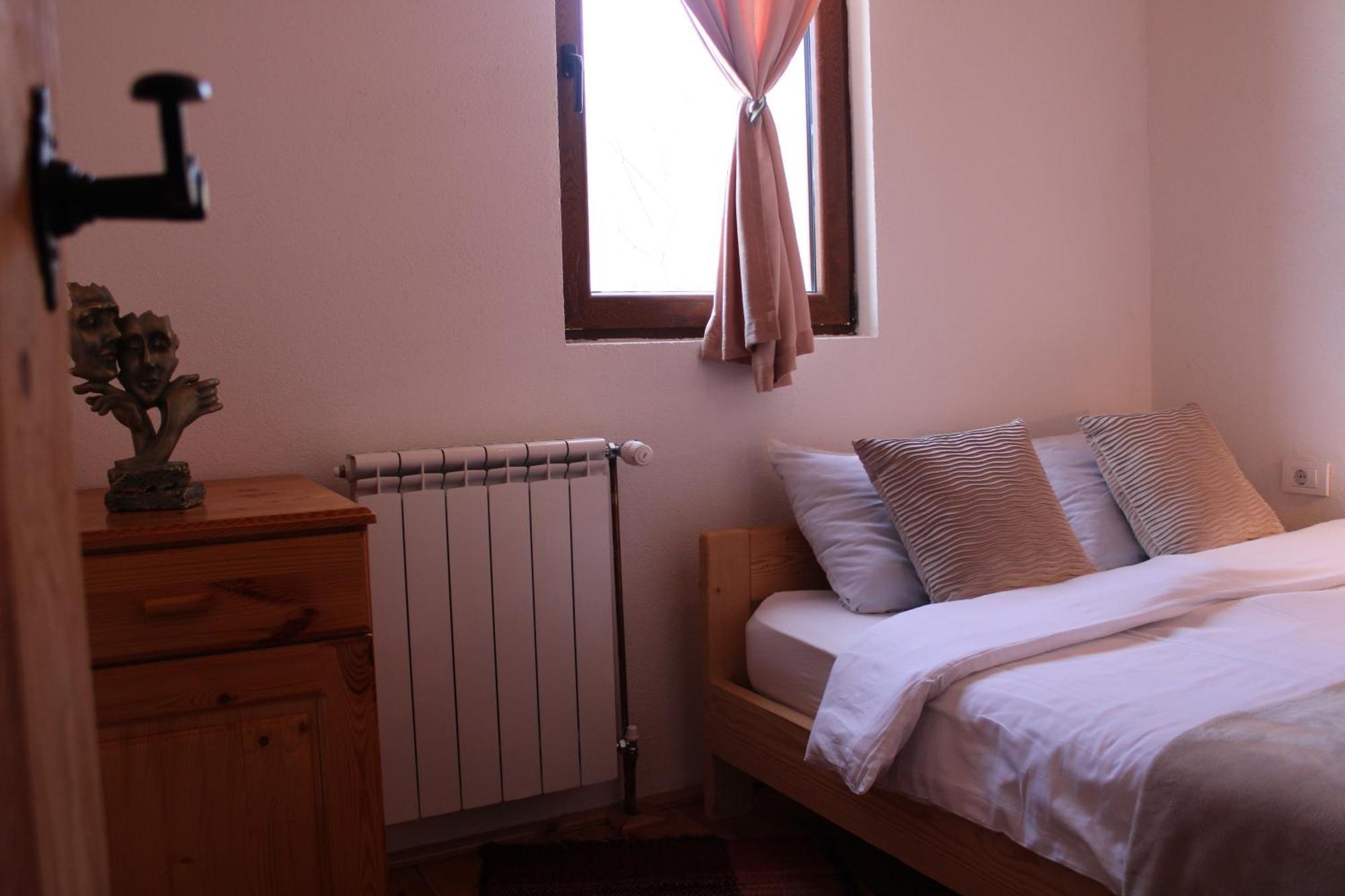 Pubhouse & Rooms Pahulja Kolasin Bagian luar foto