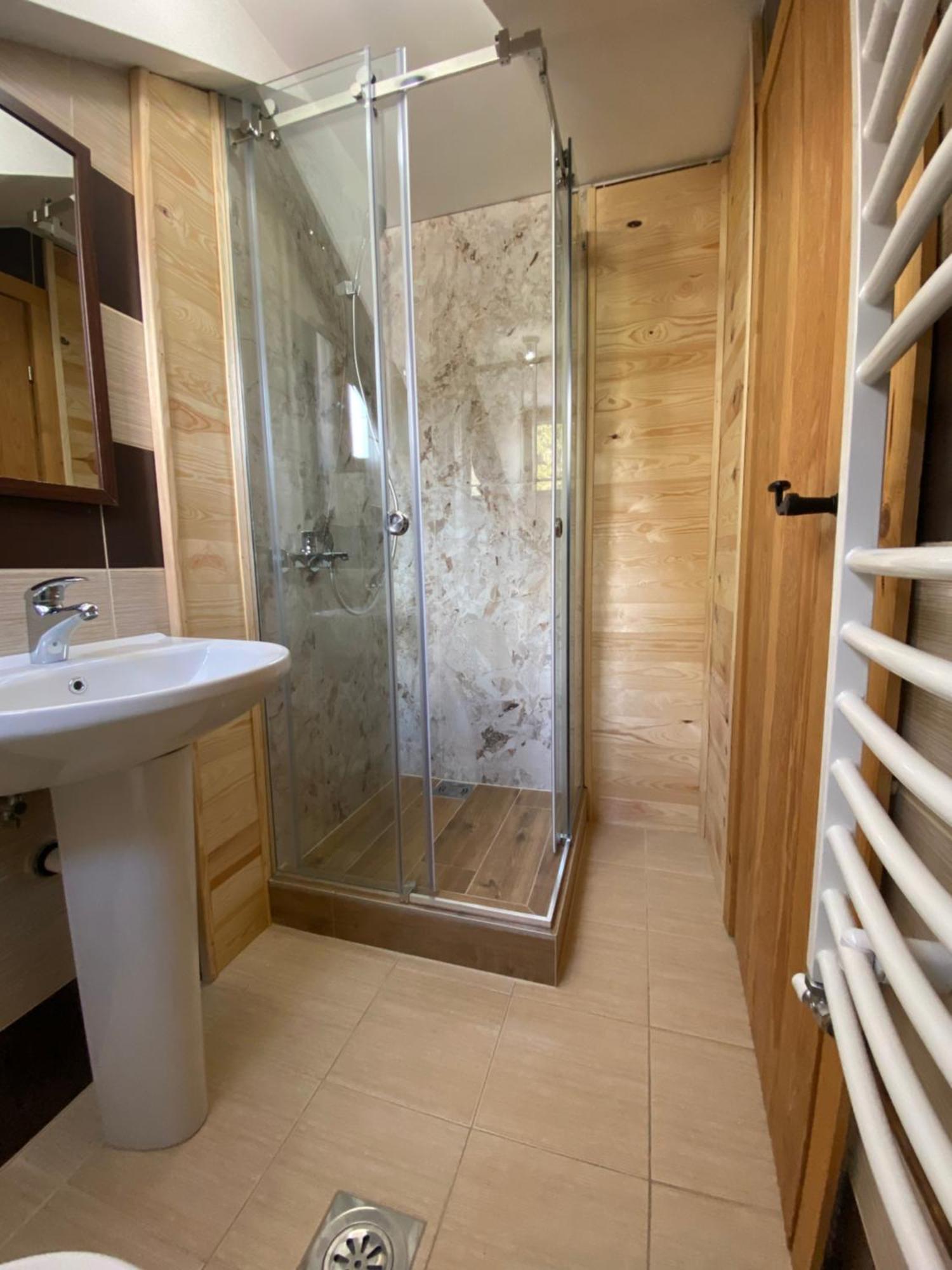 Pubhouse & Rooms Pahulja Kolasin Bagian luar foto
